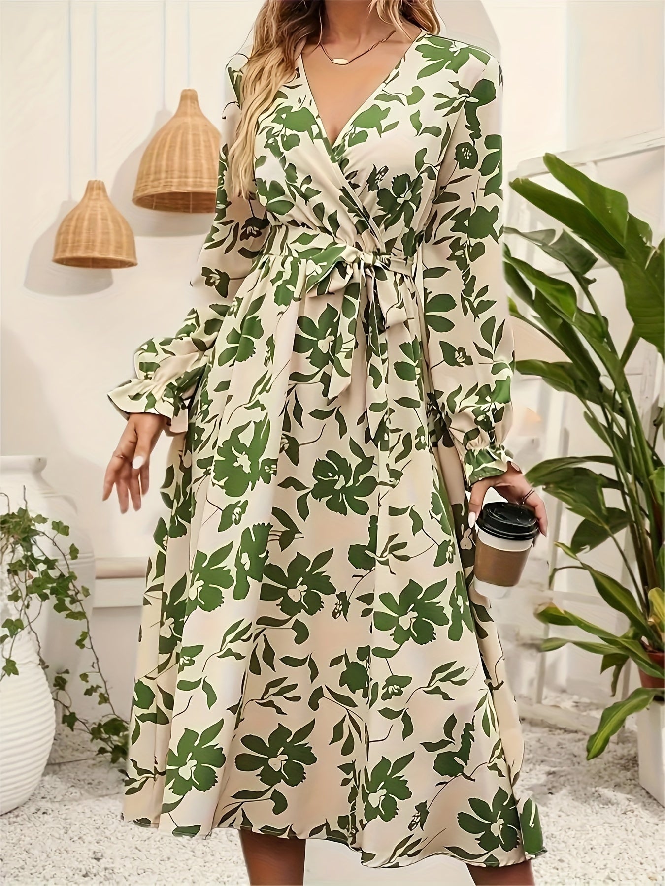 Maison Regal™ | Élégance Florence – Robe midi fluide à imprimé floral et manches lanterne
