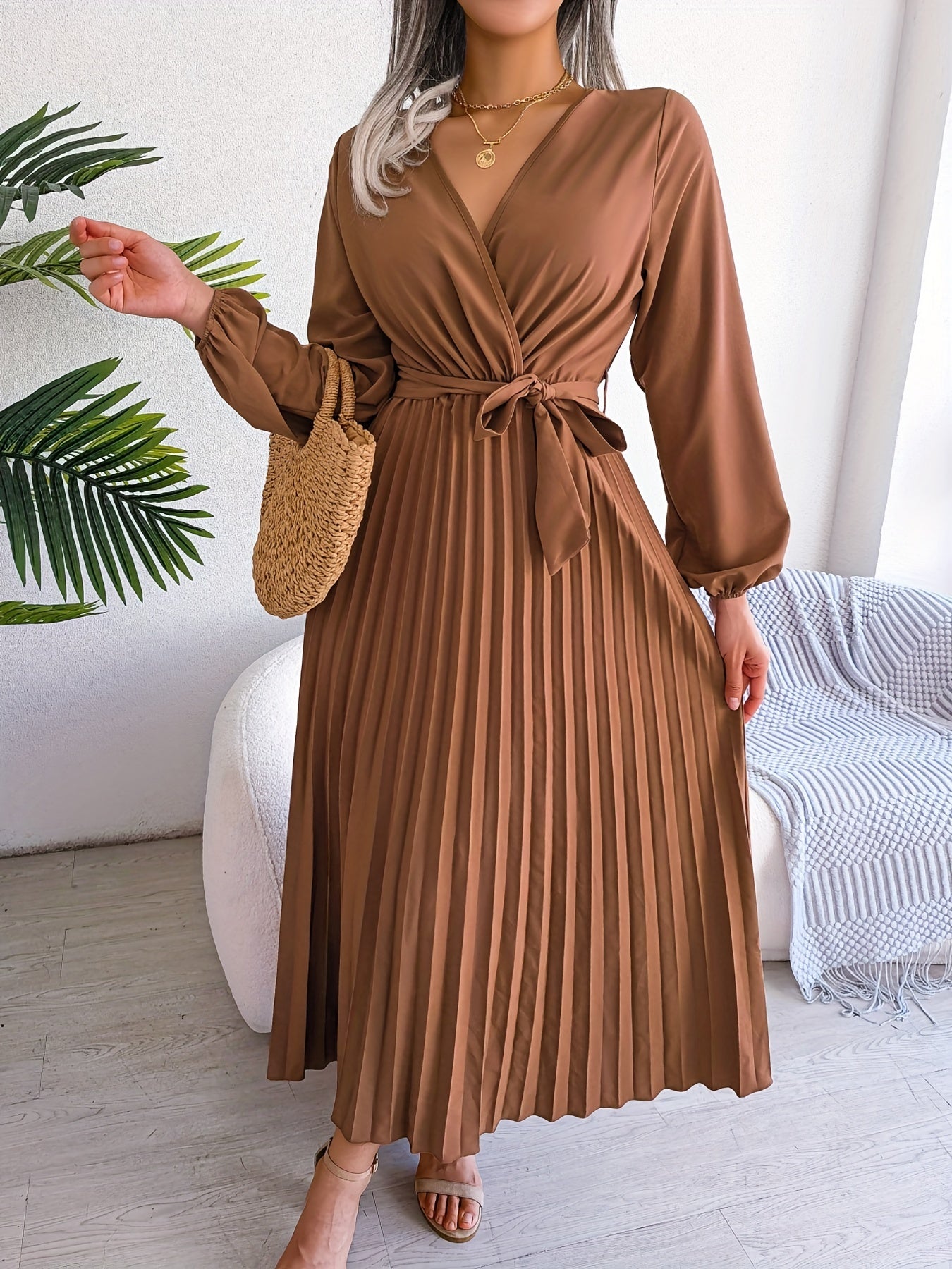 Maison Regal™ | Camille - Robe élégante plissée à manches longues et col croisé
