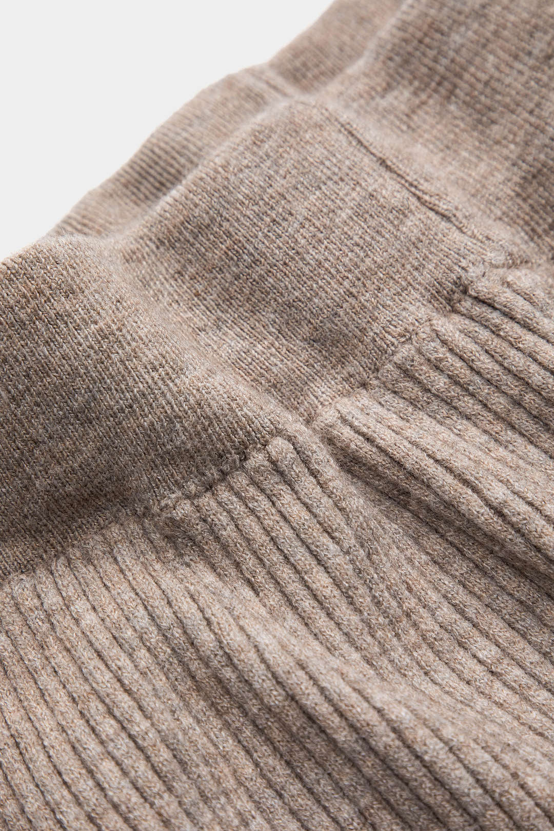 Le Charme™ Ensemble Tricot : Haut Boutonné à Col V et Pantalon