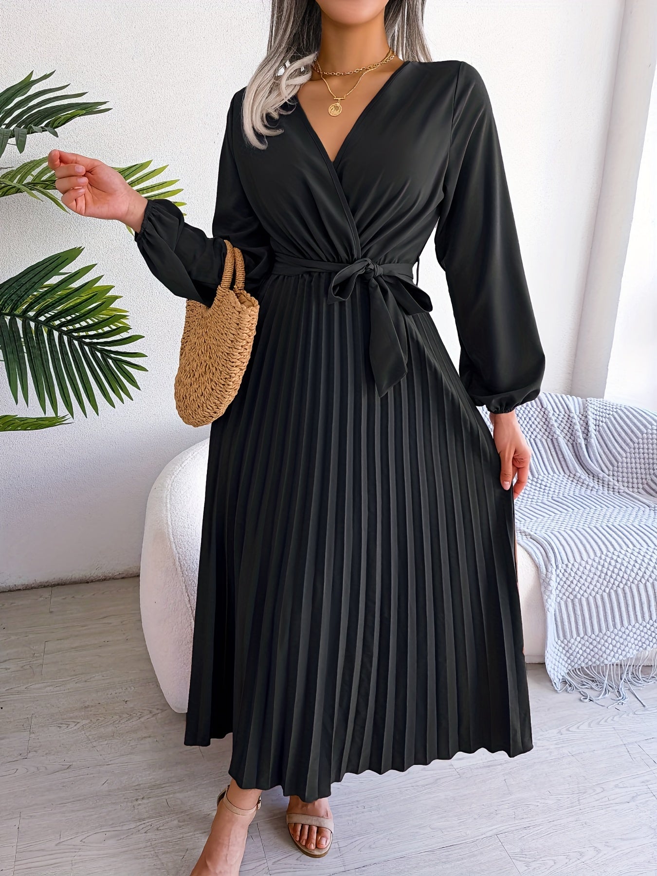 Maison Regal™ | Camille - Robe élégante plissée à manches longues et col croisé