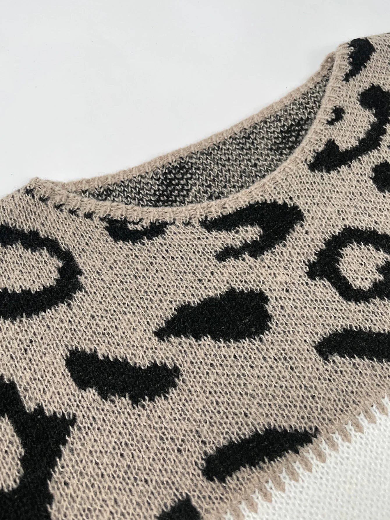 LELA™ | SWEATSHIRT AVEC MOTIF LOUP