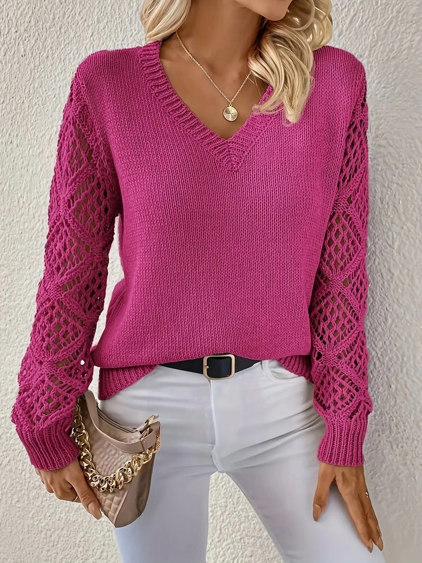 Lona™ | Pull en maille avec col en V